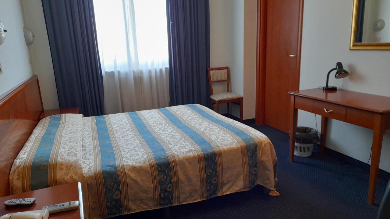 Hotel Tortorina Urbino Dış mekan fotoğraf